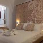 Domus San Giovanni 4*