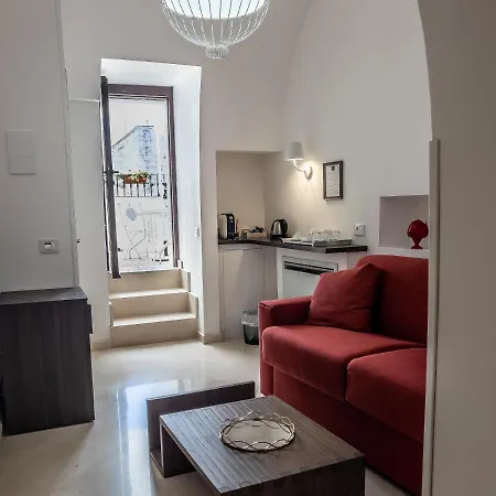 Bed and Breakfast Domus San Giovanni 4*